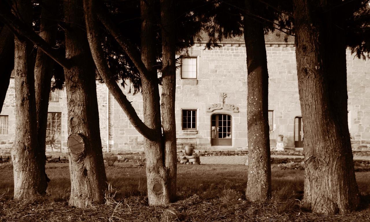 Au Domaine De Rimou Villa Eksteriør billede